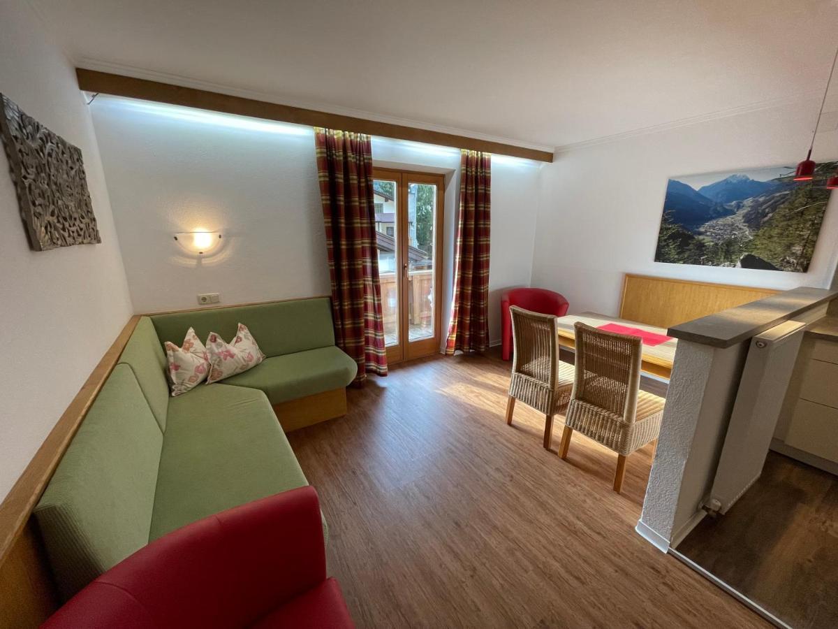Gaestehaus Poell Mayrhofen Luaran gambar