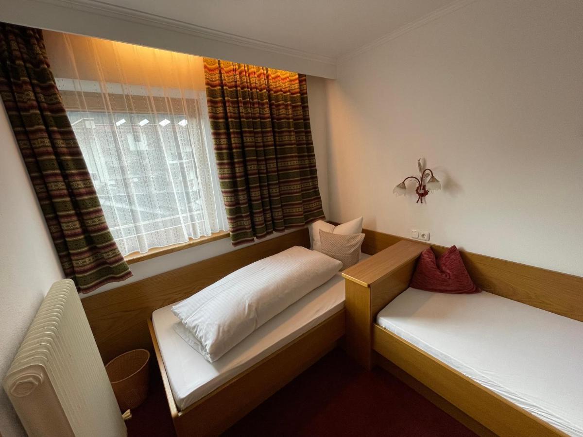 Gaestehaus Poell Mayrhofen Luaran gambar