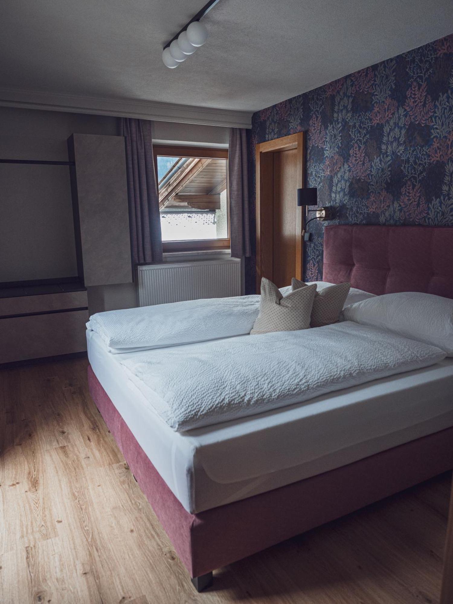 Gaestehaus Poell Mayrhofen Luaran gambar