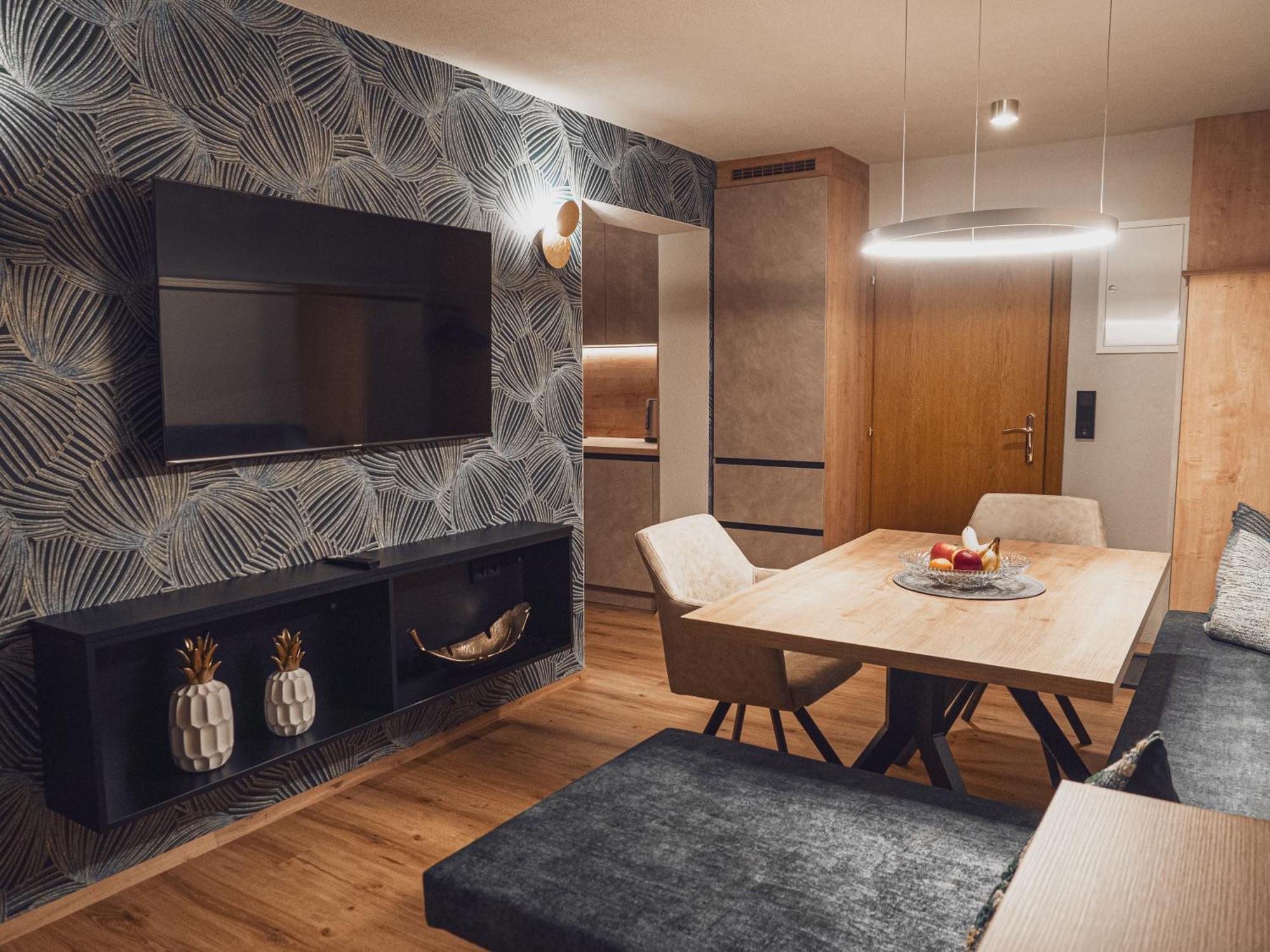 Gaestehaus Poell Mayrhofen Luaran gambar
